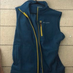 Columbia vest